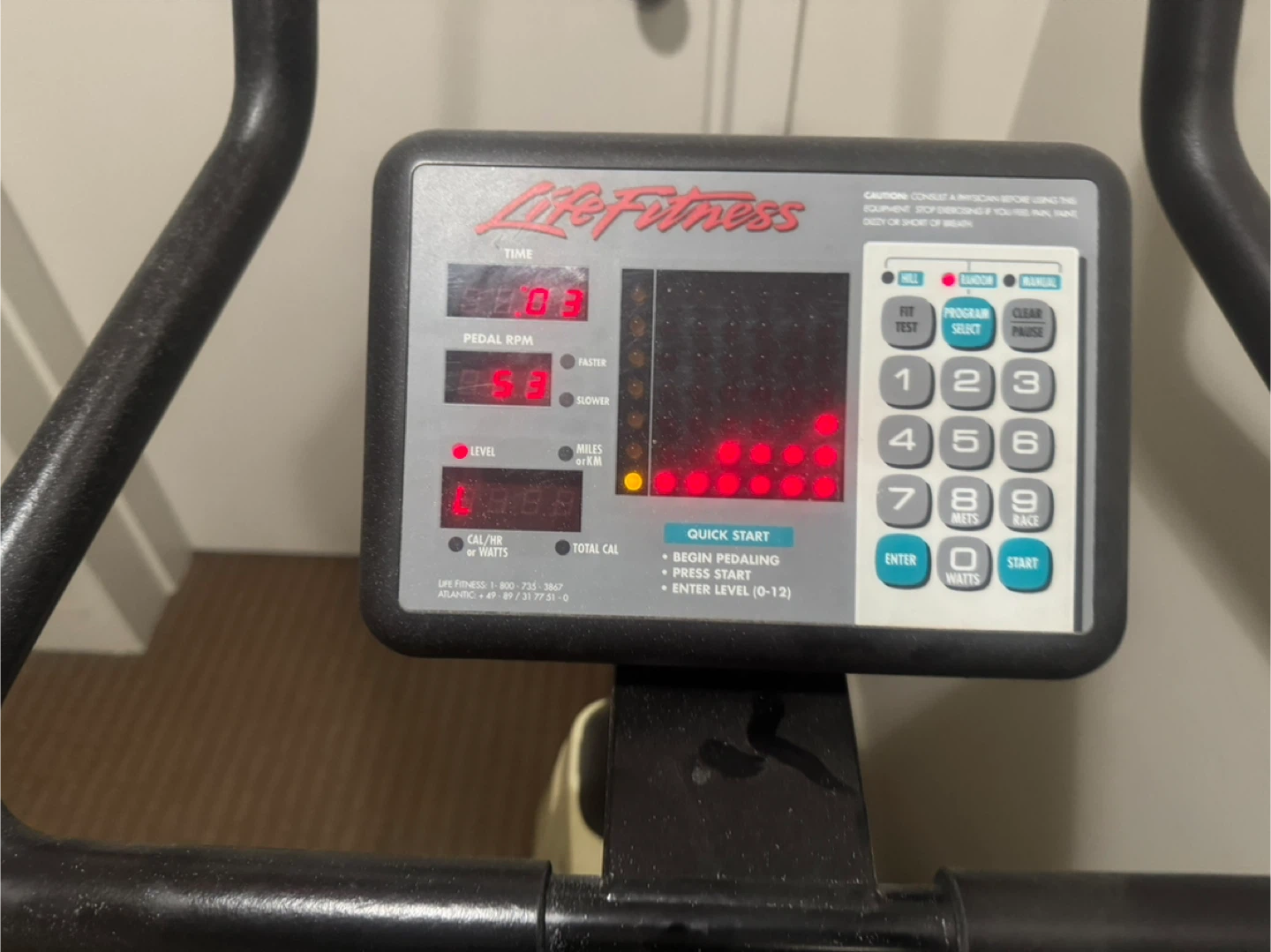 Life Fitness 4500 Stationary Exercise Bike - photo 3