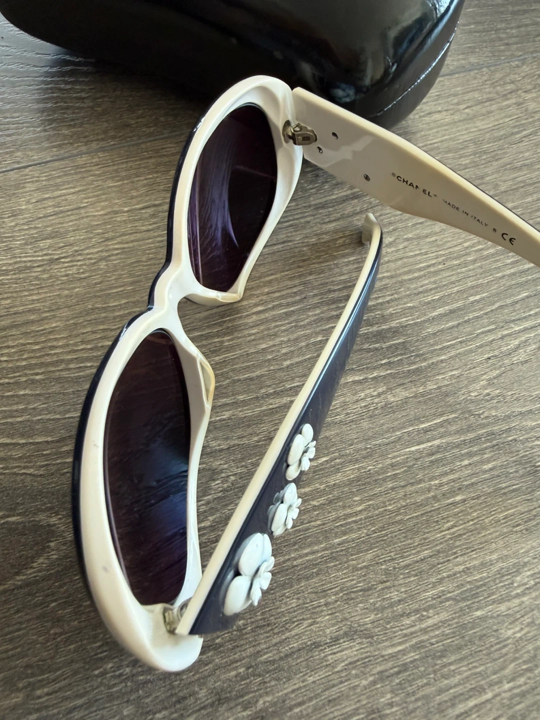 Authentic Chanel Sunglasses - photo 5
