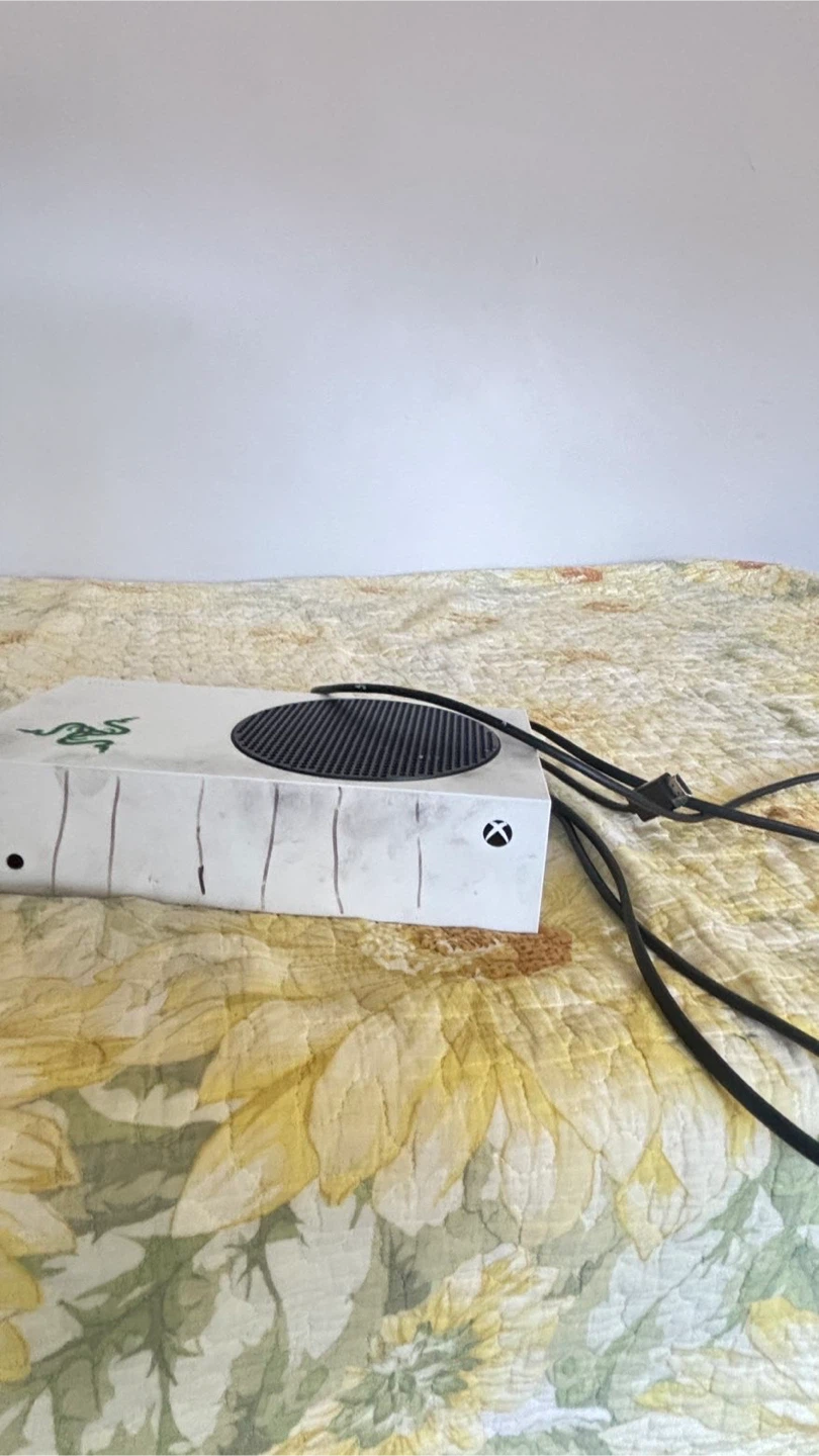 Xbox Series S Console with Two Controllers - photo 3