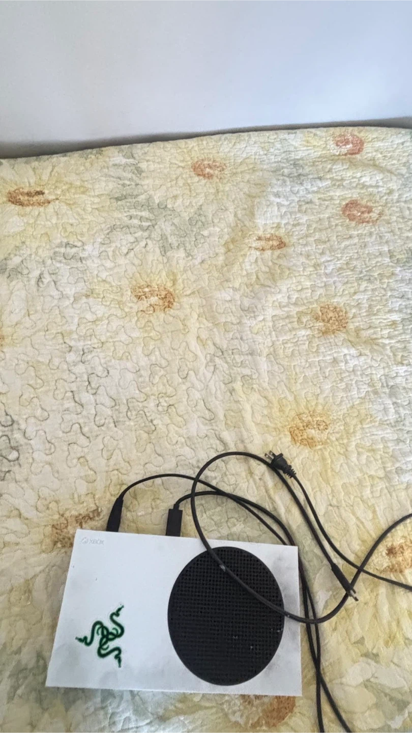 Xbox Series S Console with Two Controllers - photo 4