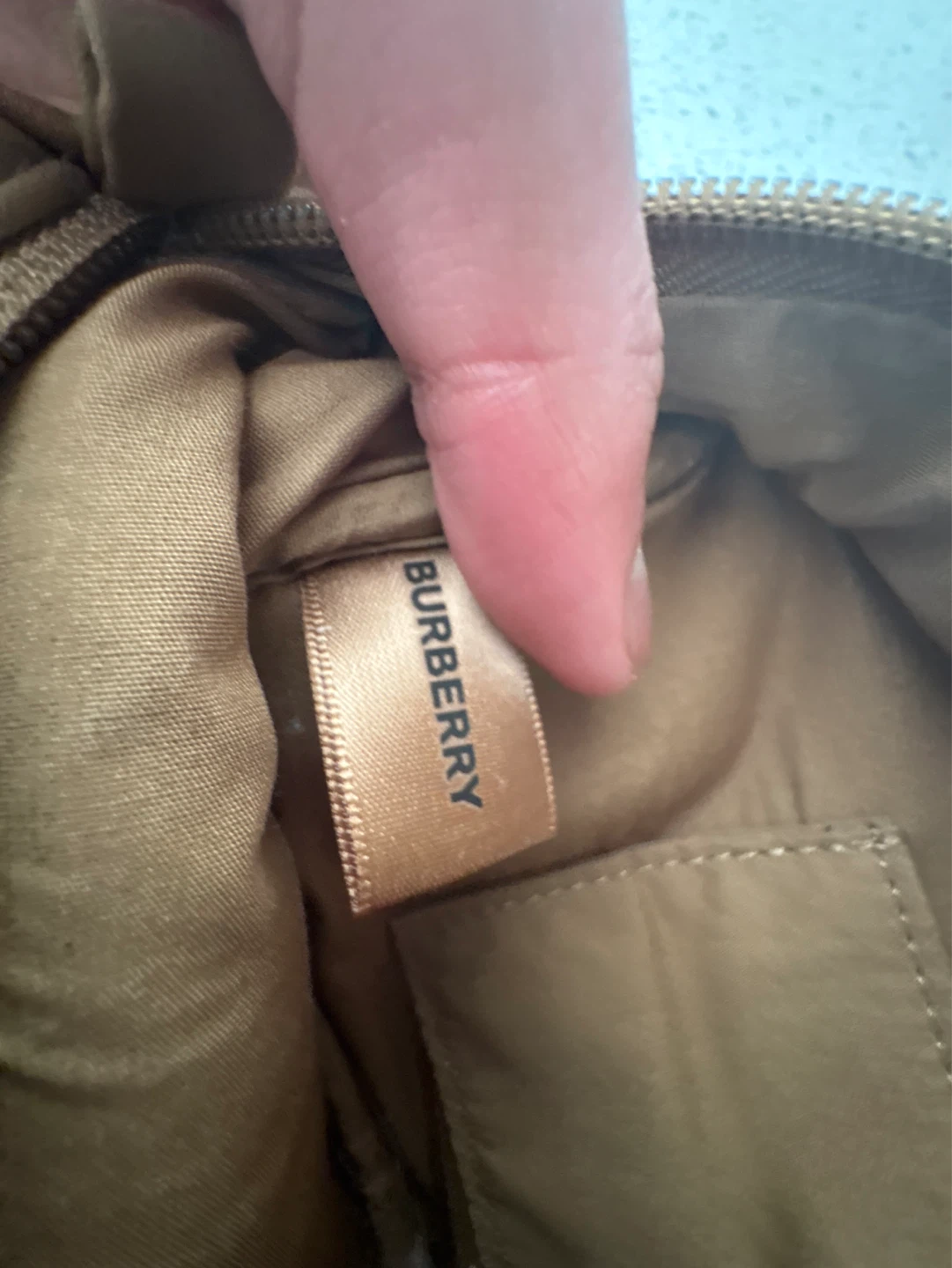 Burberry Hero Toiletry Bag - photo 3