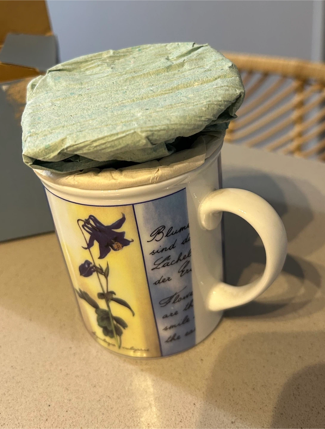 Decorative Tea Mug with Infuser and Lid