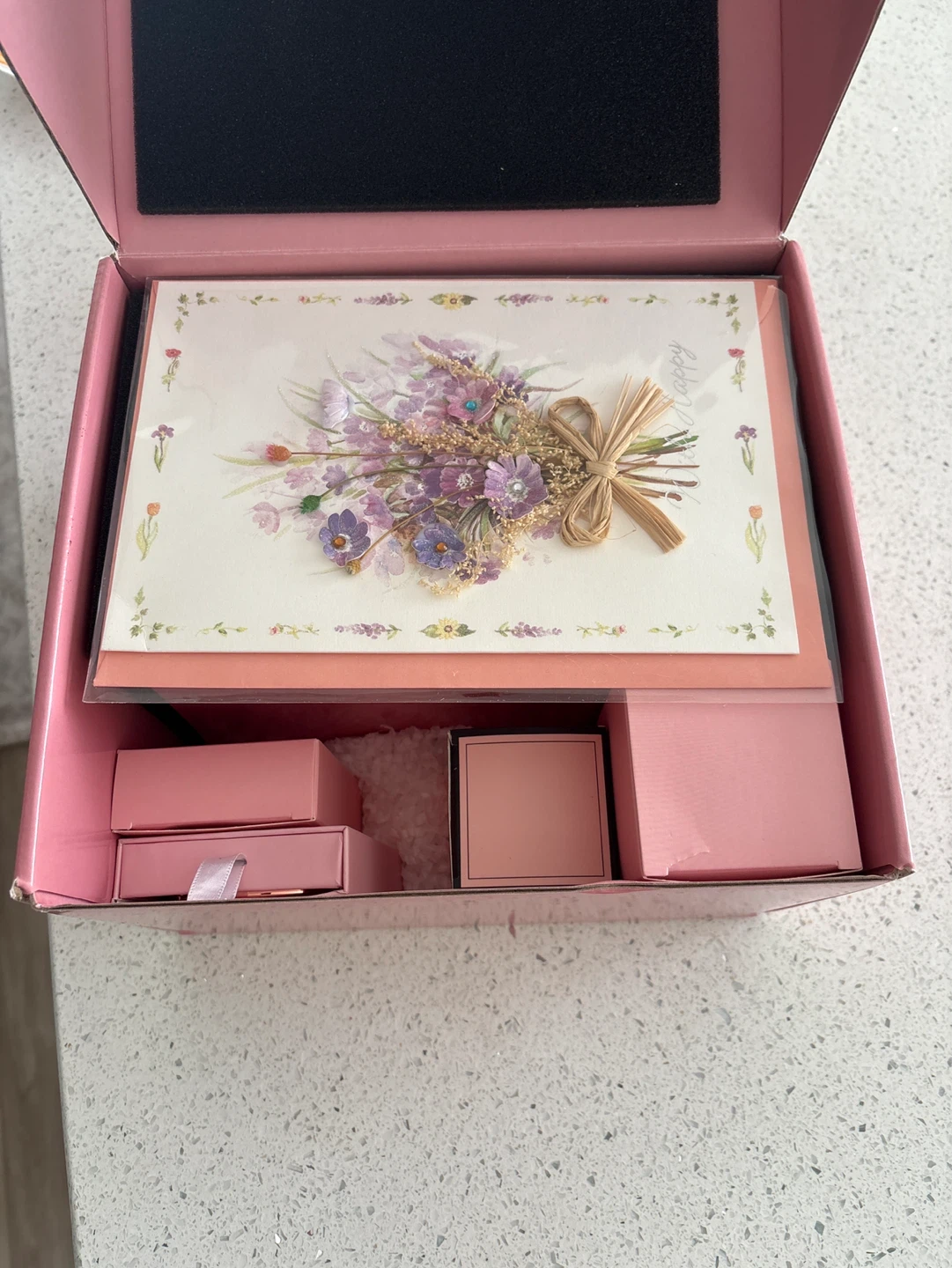 Valentines/anniversary gift box - photo 2