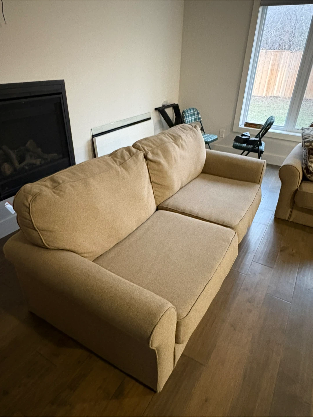 2-seater with solid wood with 2 throw pillows - photo 2