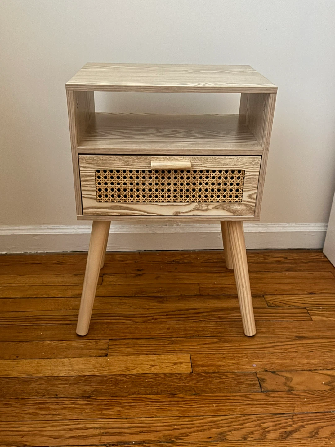 Set of 2 Mid-Century Modern Nightstand with Rattan Drawer