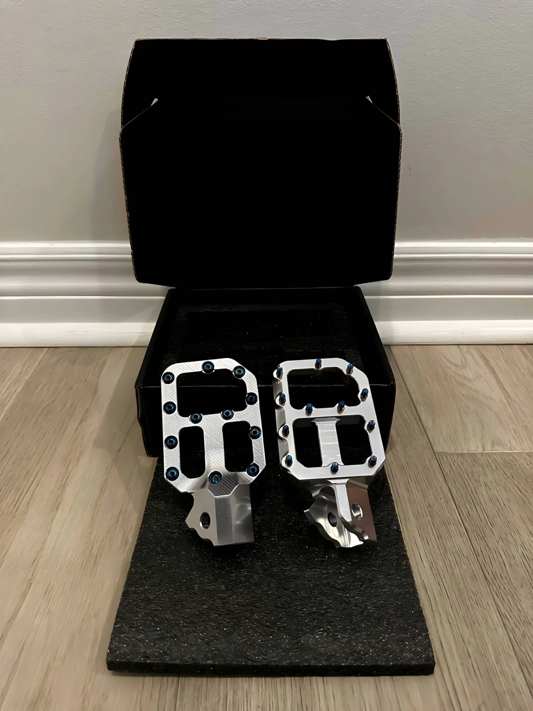 Surron Light Bee X Foot Pegs - photo 2