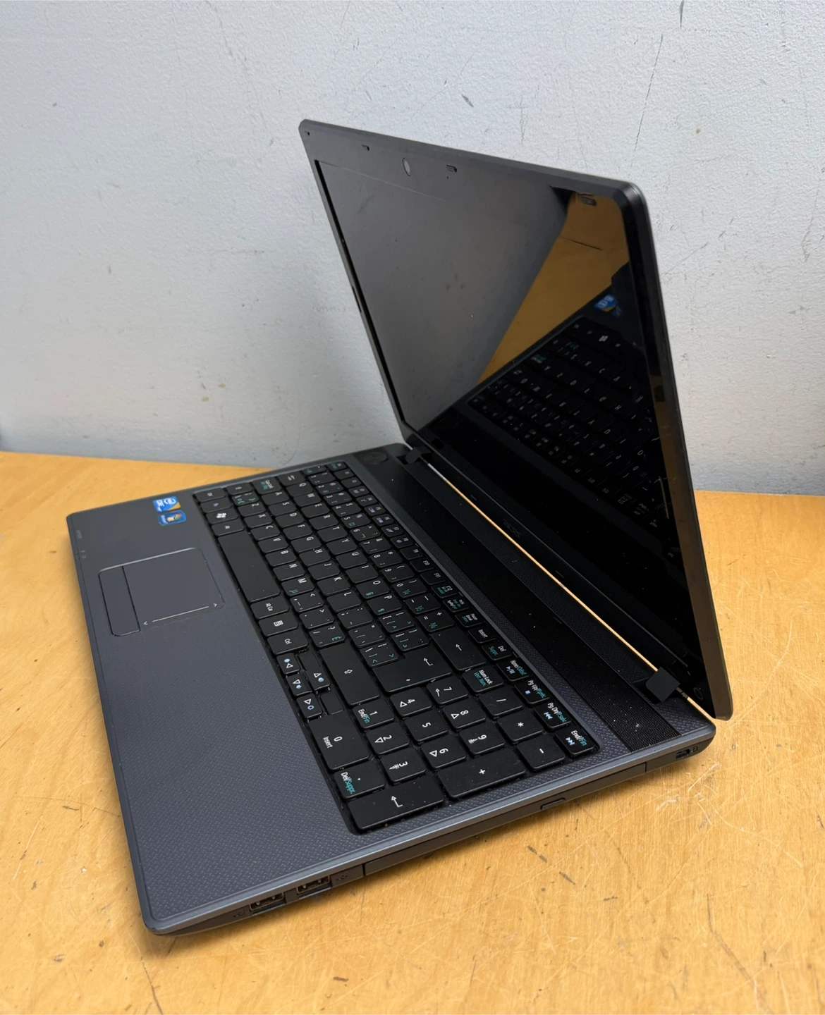 Acer Aspire 5733 | i3 | 6GB RAM | 320GB HDD - photo 3
