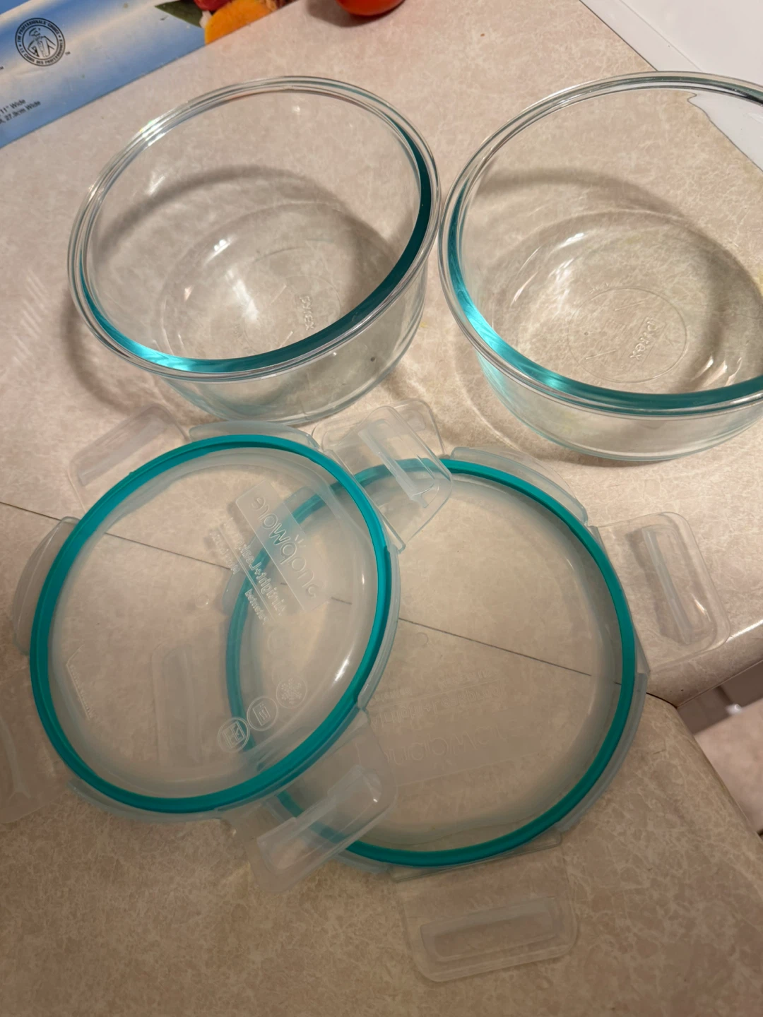 Snapware Glass Food Storage Bowls with Lids - photo 5