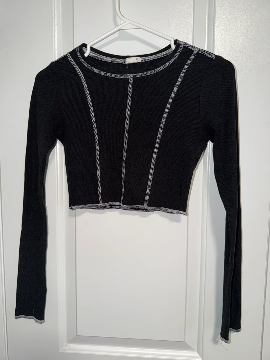 Black Ribbed Cropped Long Sleeve Top