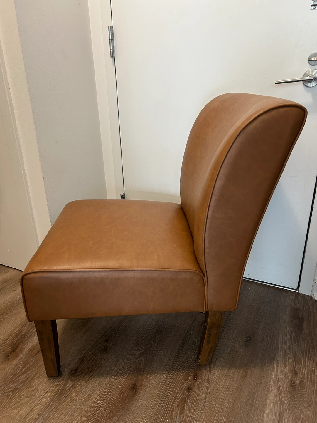 Clifton Upholstered Accent Chair Saddle Faux Leather - photo 4