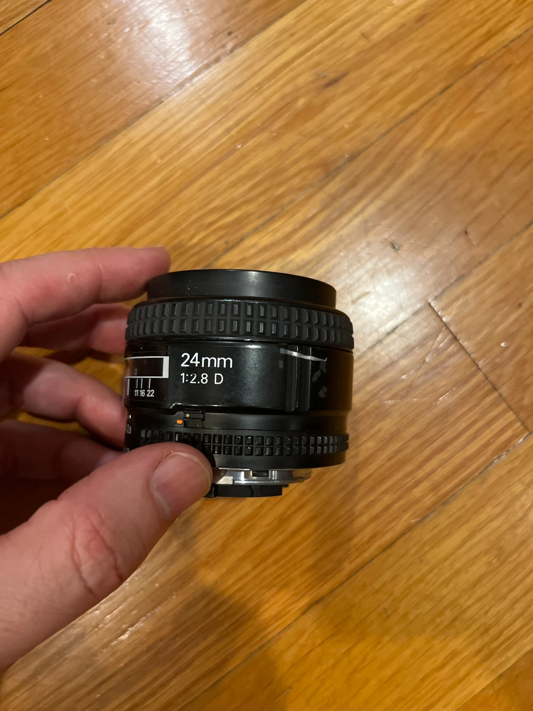 Nikon AF Nikkor 24mm f/2.8 D Lens - photo 3