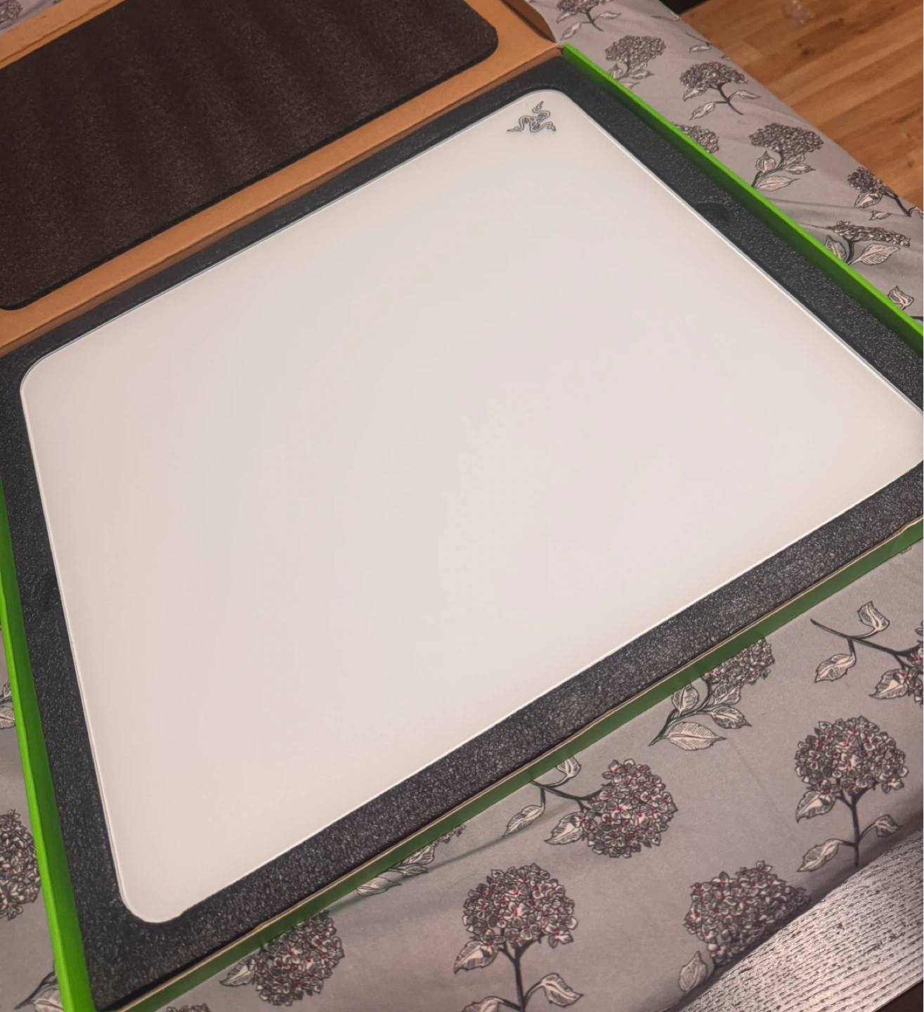 Razer Atlas Tempered Glass Gaming Mousepad - photo 2