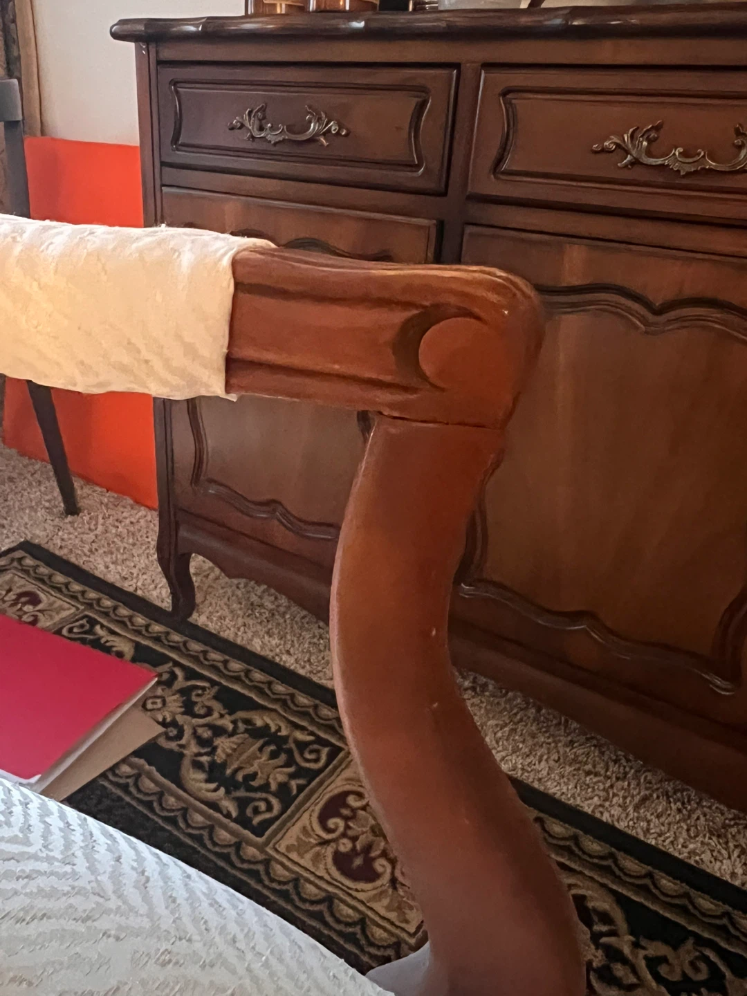 🥕Cream Queen Anne style Accent Chair with Herringbone Pattern - photo 3