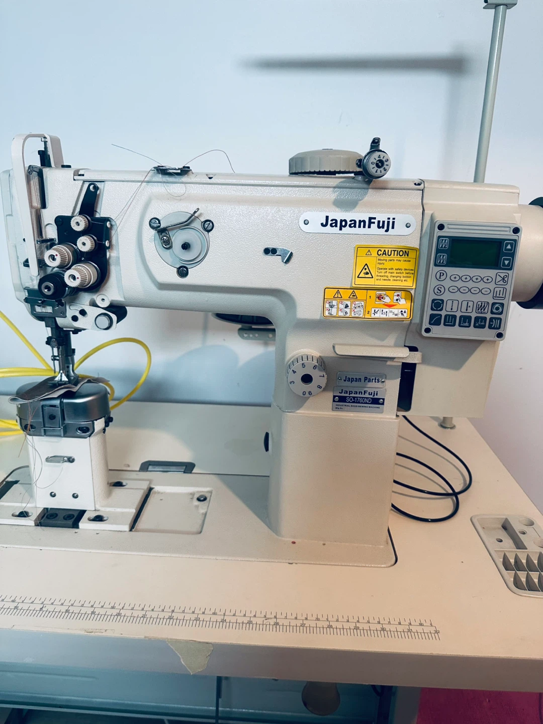 Japan Fuji SO-1760ND Industrial Shoe Sewing Machine