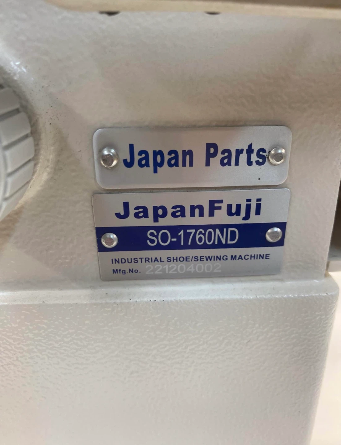 Japan Fuji SO-1760ND Industrial Shoe Sewing Machine - photo 3