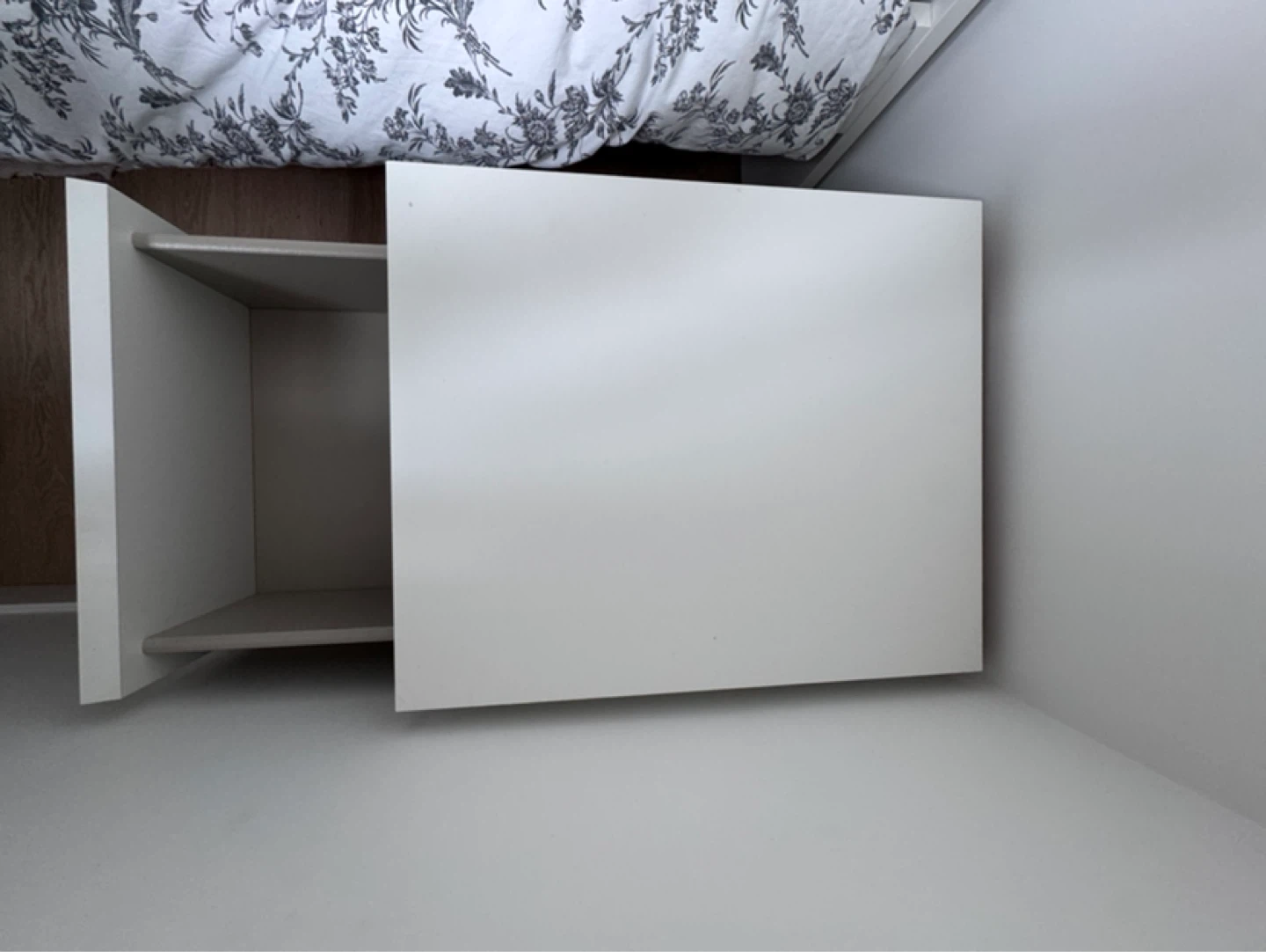 White 2-Drawer Nightstand - photo 2