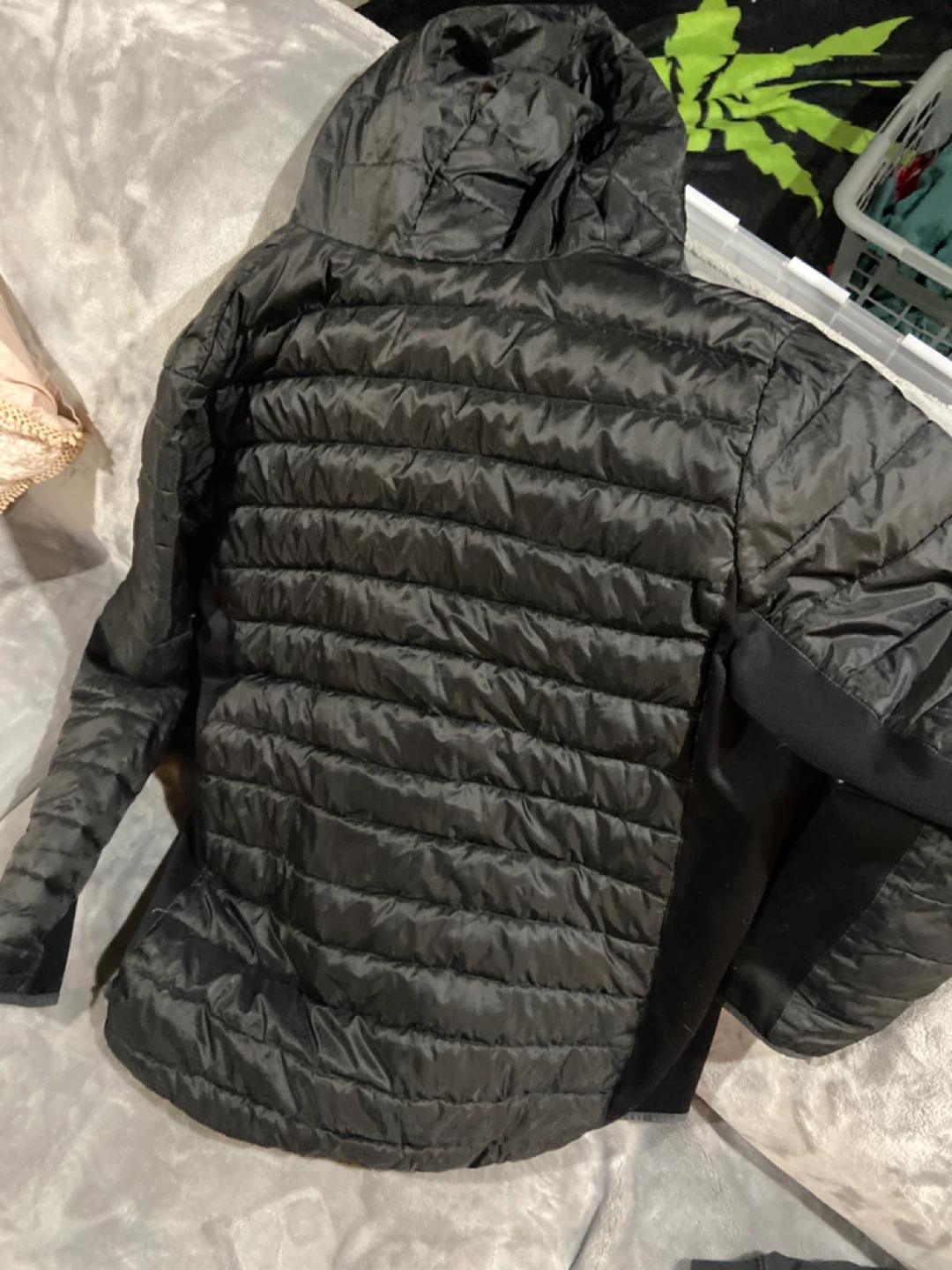 Old Navy Active Puffer Jacket Black L/G - photo 3