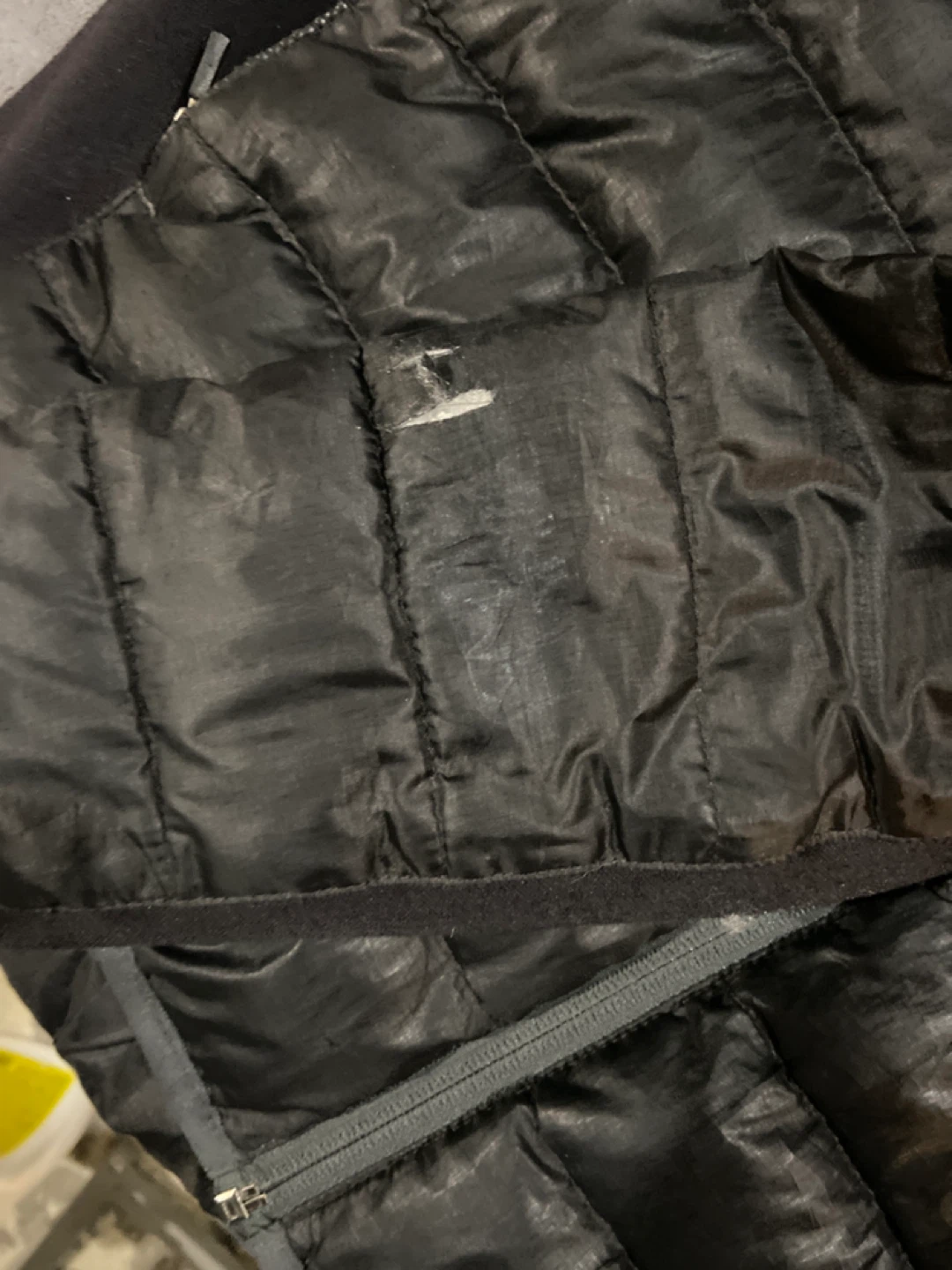 Old Navy Active Puffer Jacket Black L/G - photo 4