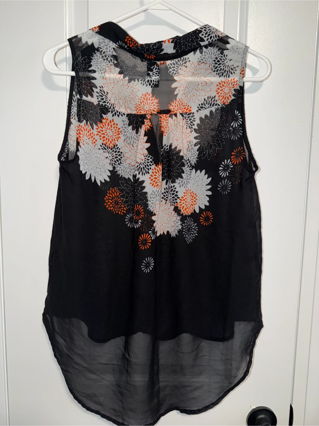 Sleeveless Blouse with Floral Print - photo 2