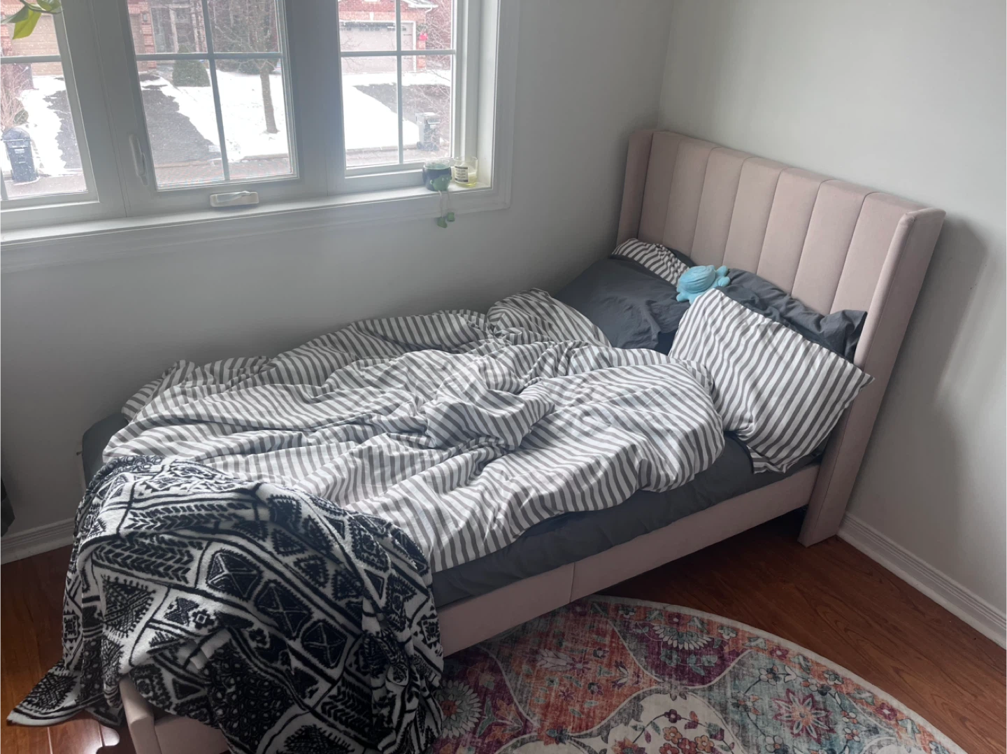Light Pink Upholstered Twin Bed Frame plus Memory Foam Mattress - photo 4