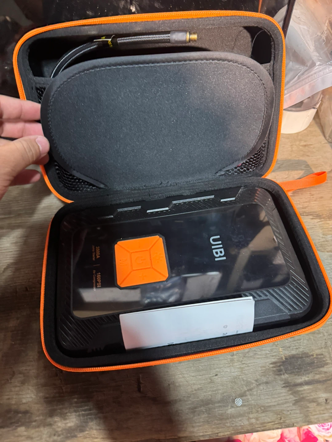 UIBI X7 Portable Car Battery Jump Starter - photo 2