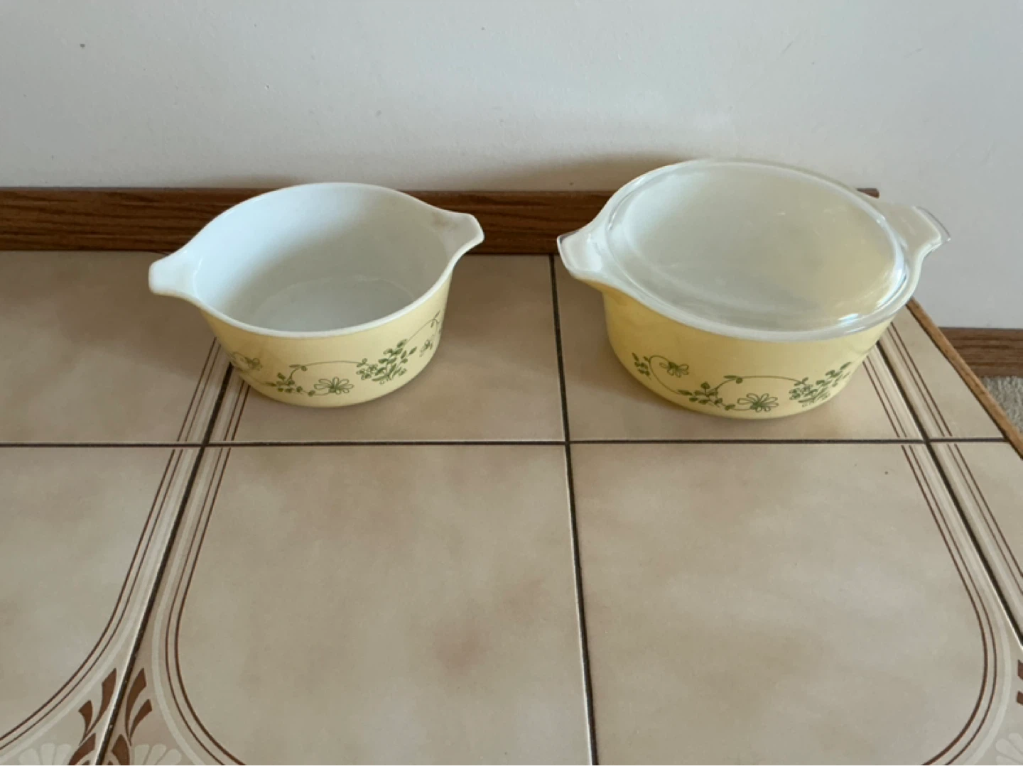 Pyrex Yellow Floral Casserole Dish with Lid