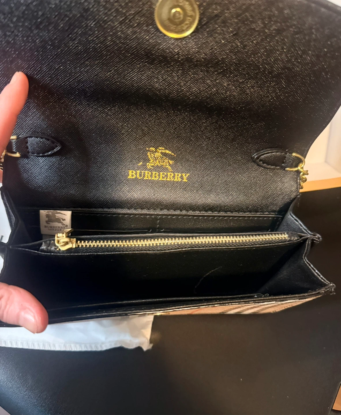Burberry purse  Check Accent - photo 4