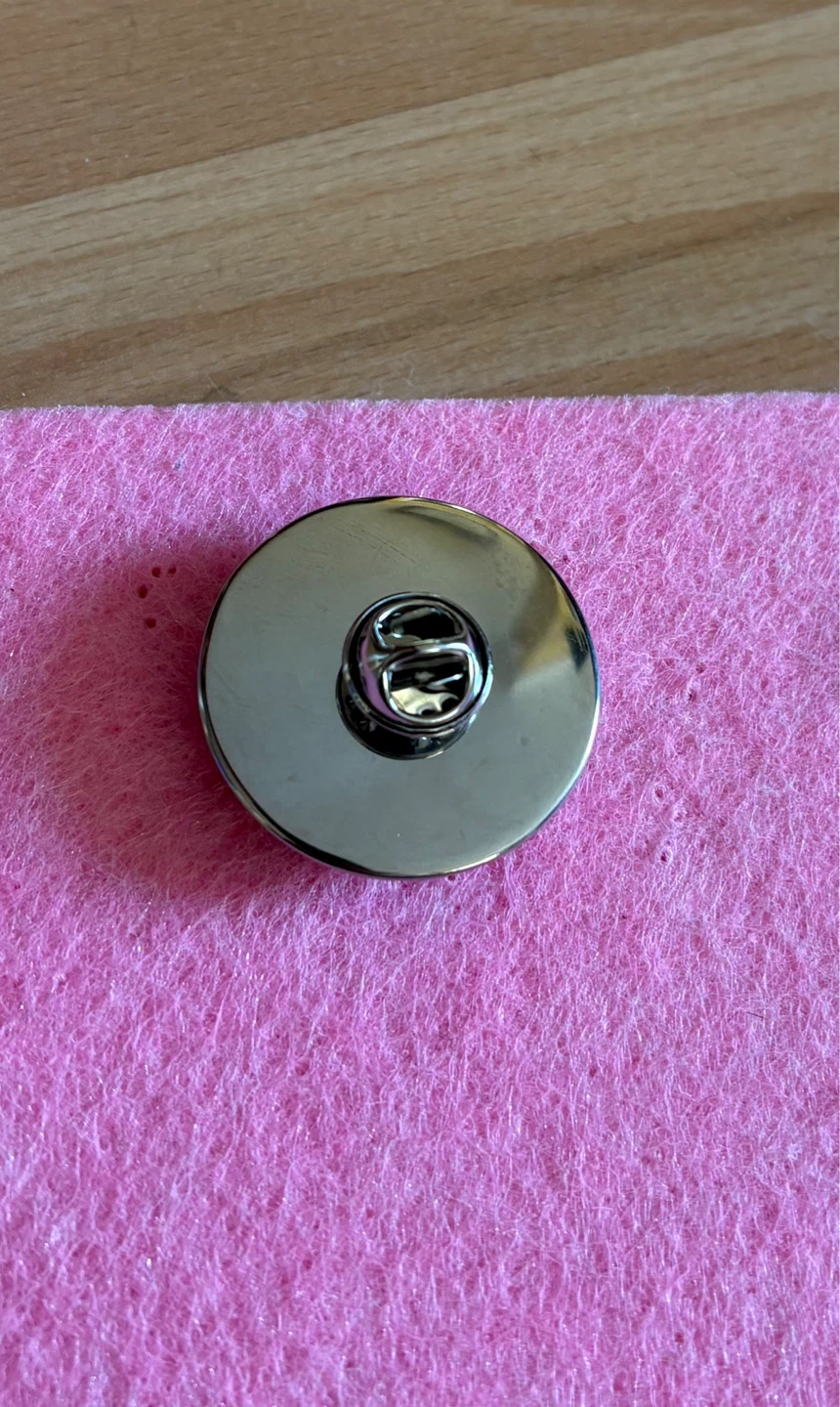 Fallout Pin $10 firm - photo 2