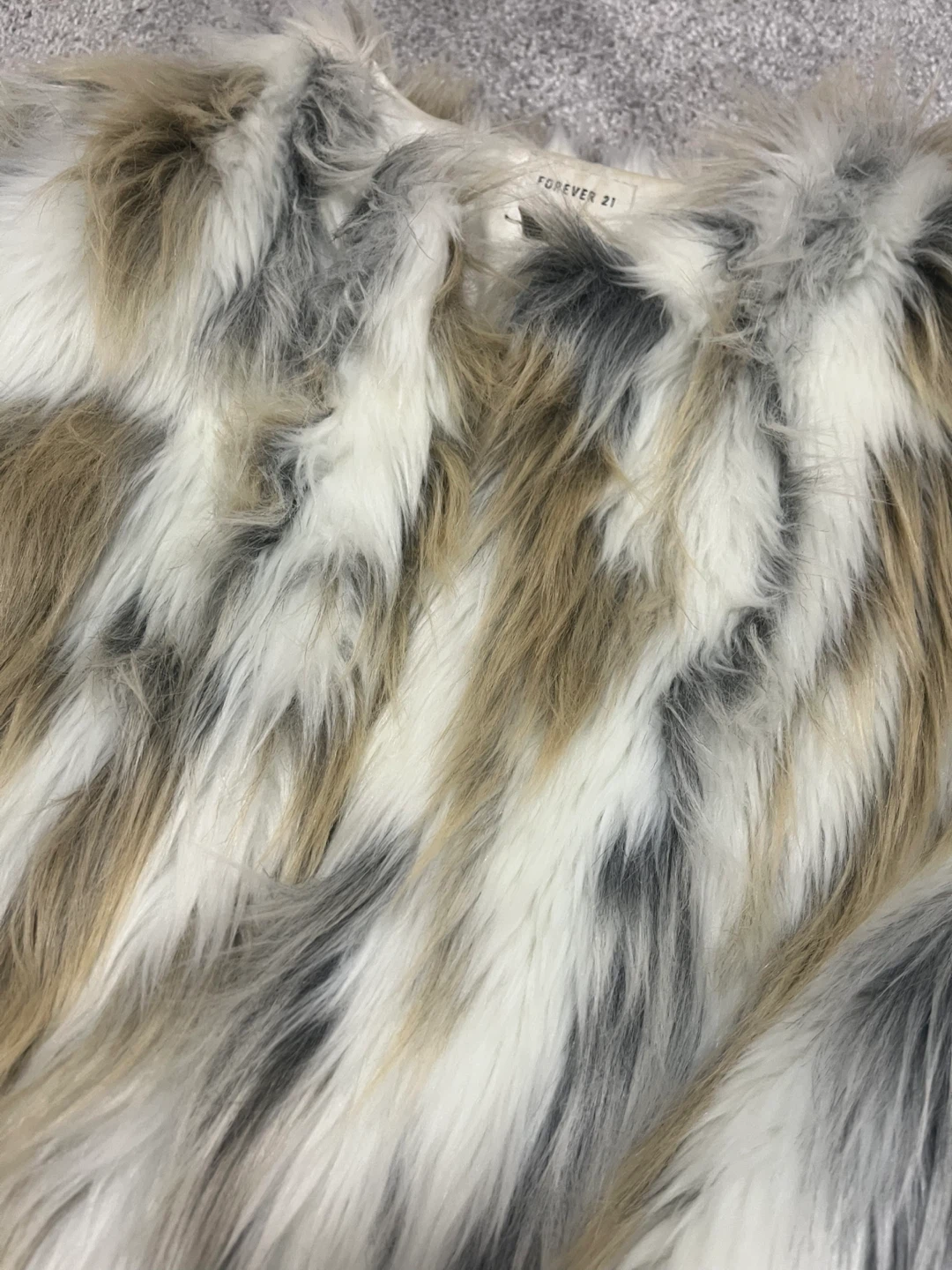 Forever 21 Faux Fur Jacket - photo 3