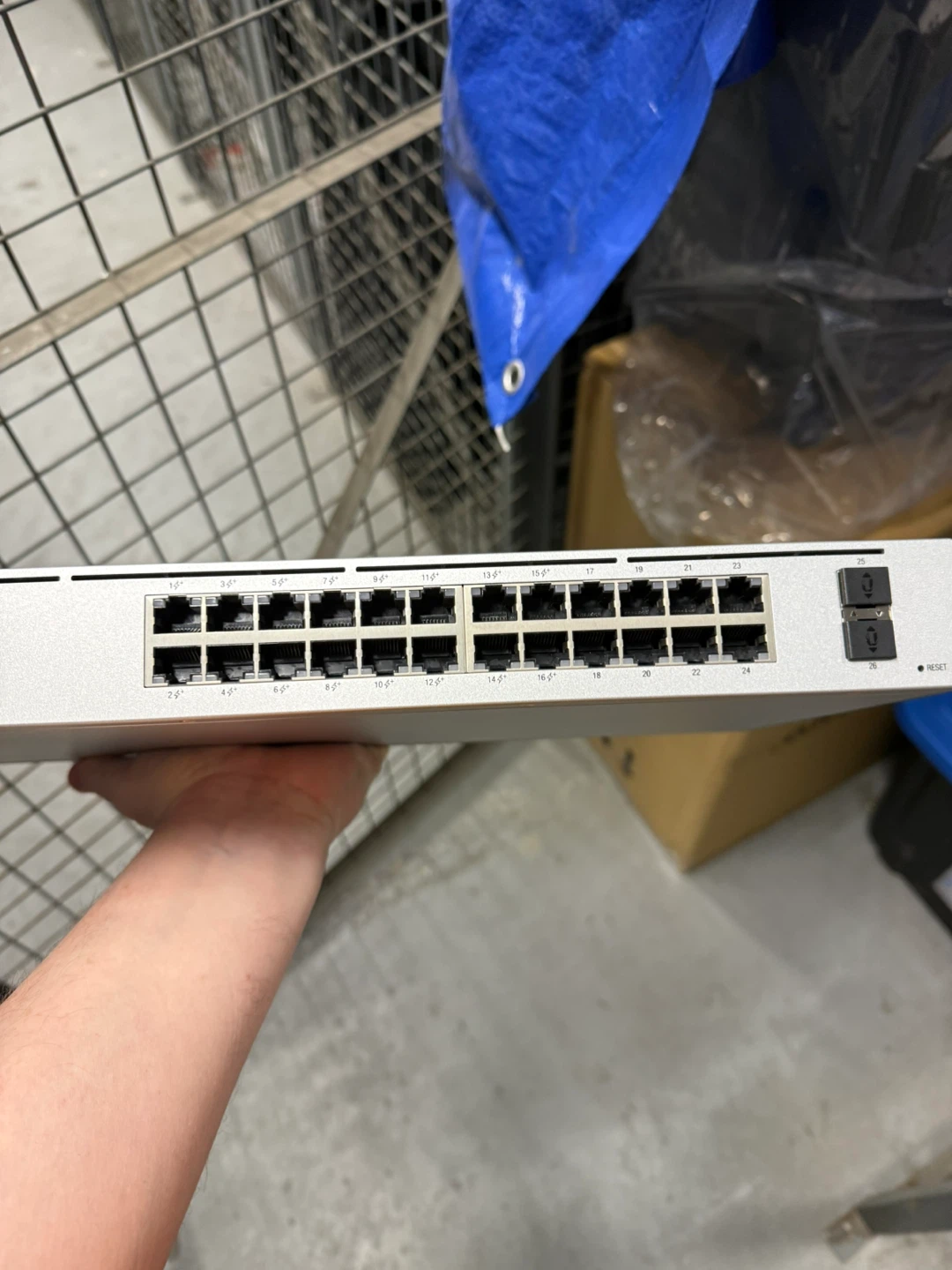 Ubiquiti UniFi USW-Pro-24 Switch