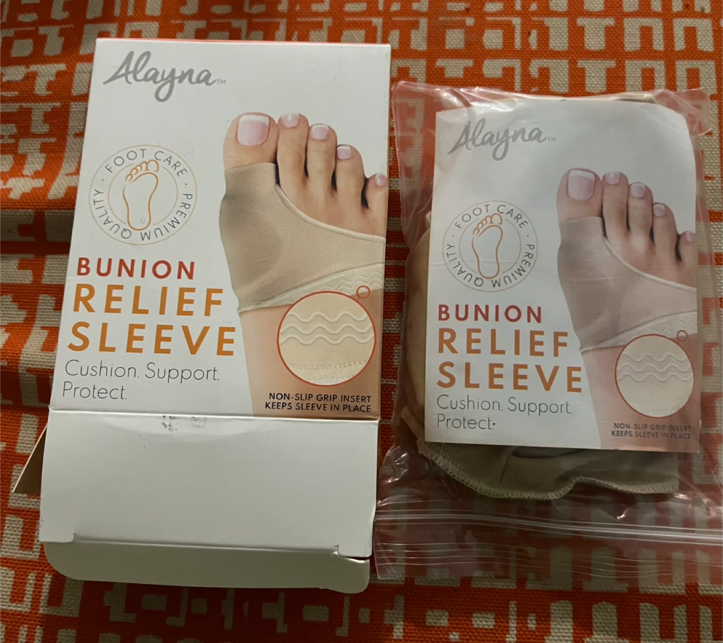 Alayna Bunion Relief Sleeve