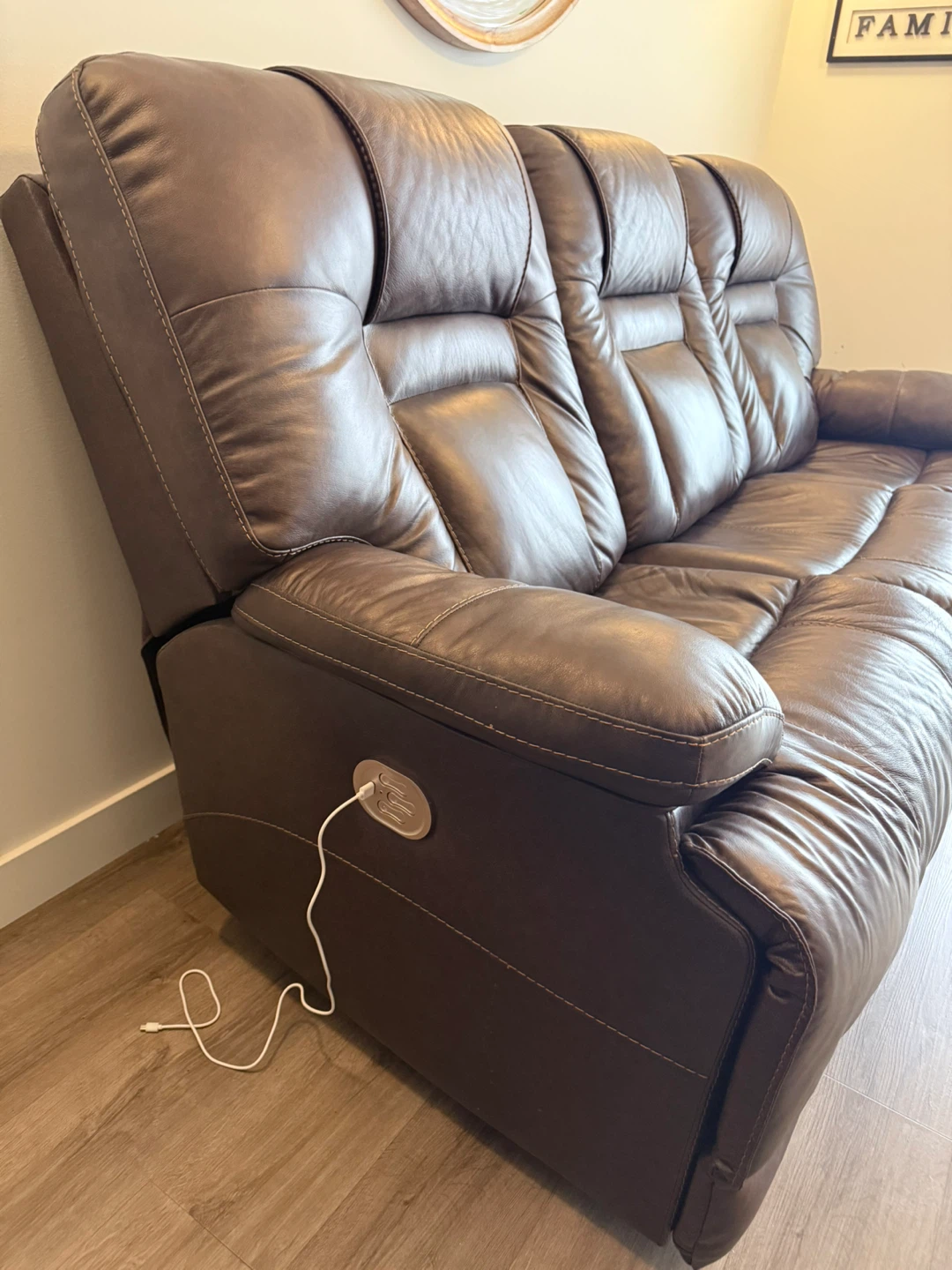 Brown Leather Power Reclining Sofa from Leon’s - photo 2