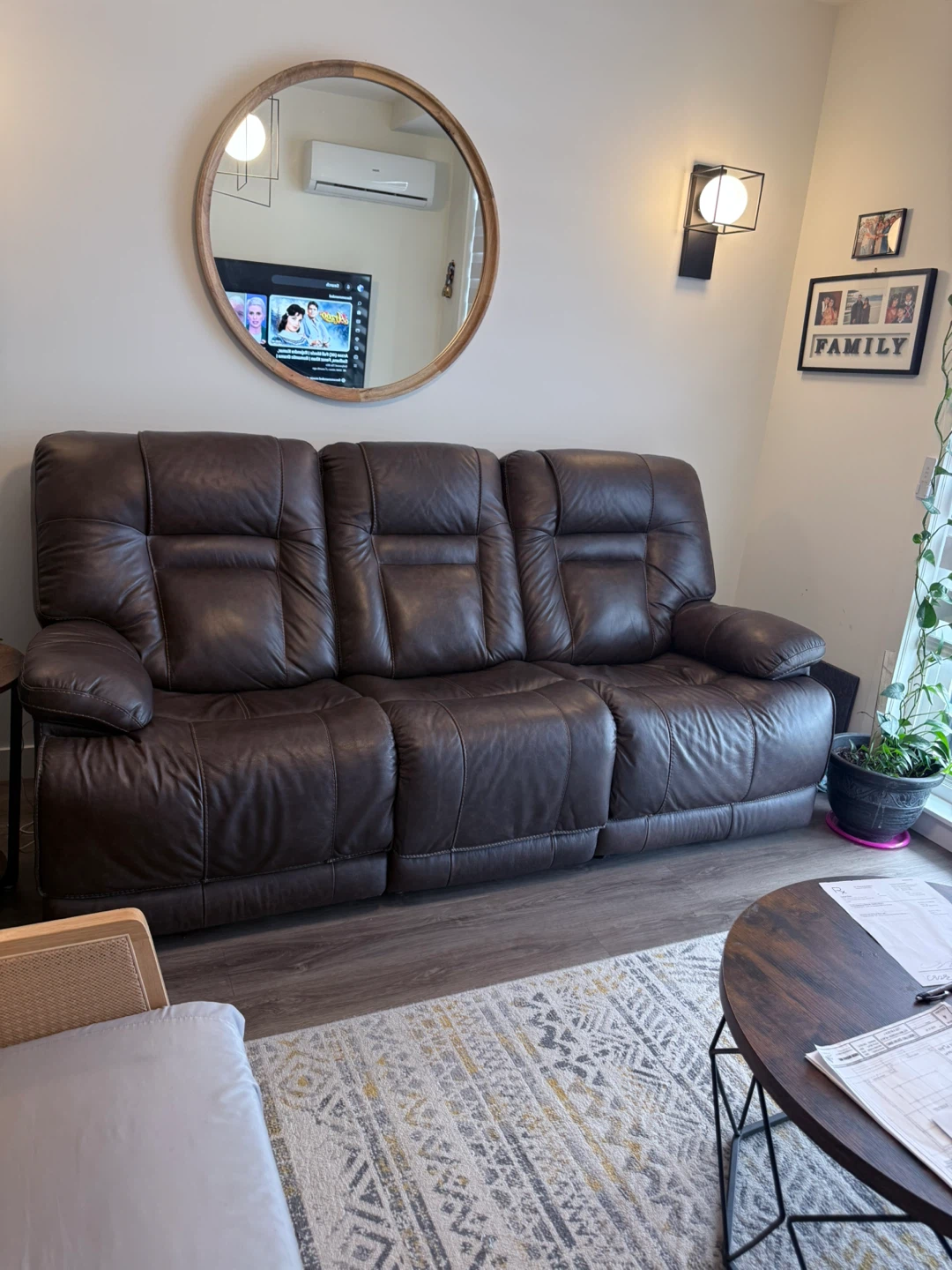 Brown Leather Power Reclining Sofa from Leon’s - photo 5