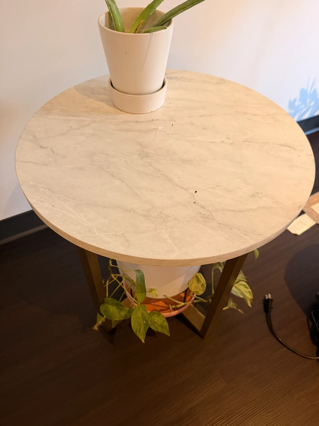 Round Marble Top Accent Table - photo 2