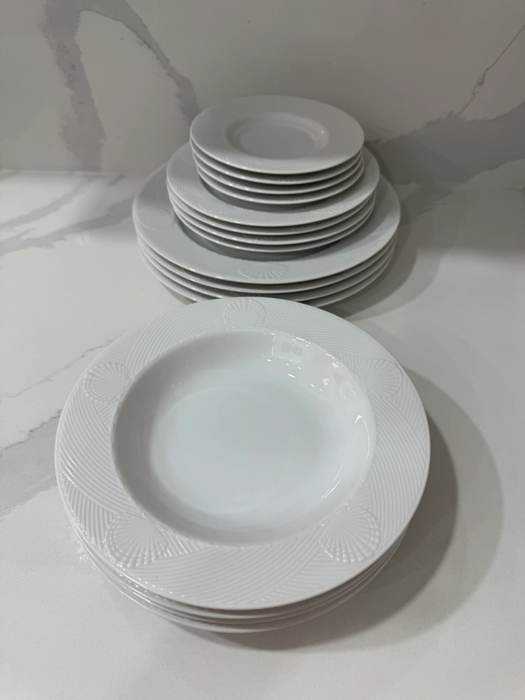 Mikasa Fine China Dinnerware Set - White - photo 2