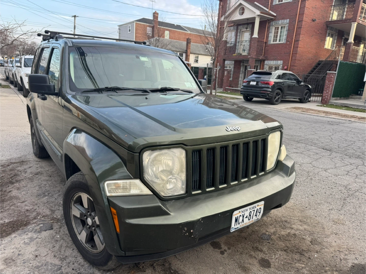 Jeep Liberty - photo 2