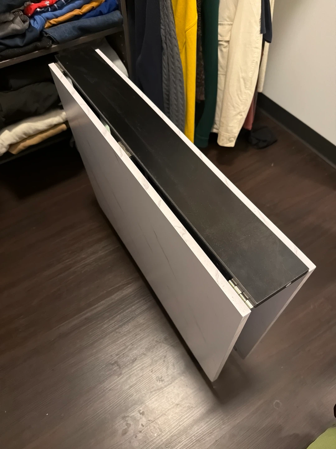 Marble and Black Foldable Table - photo 4
