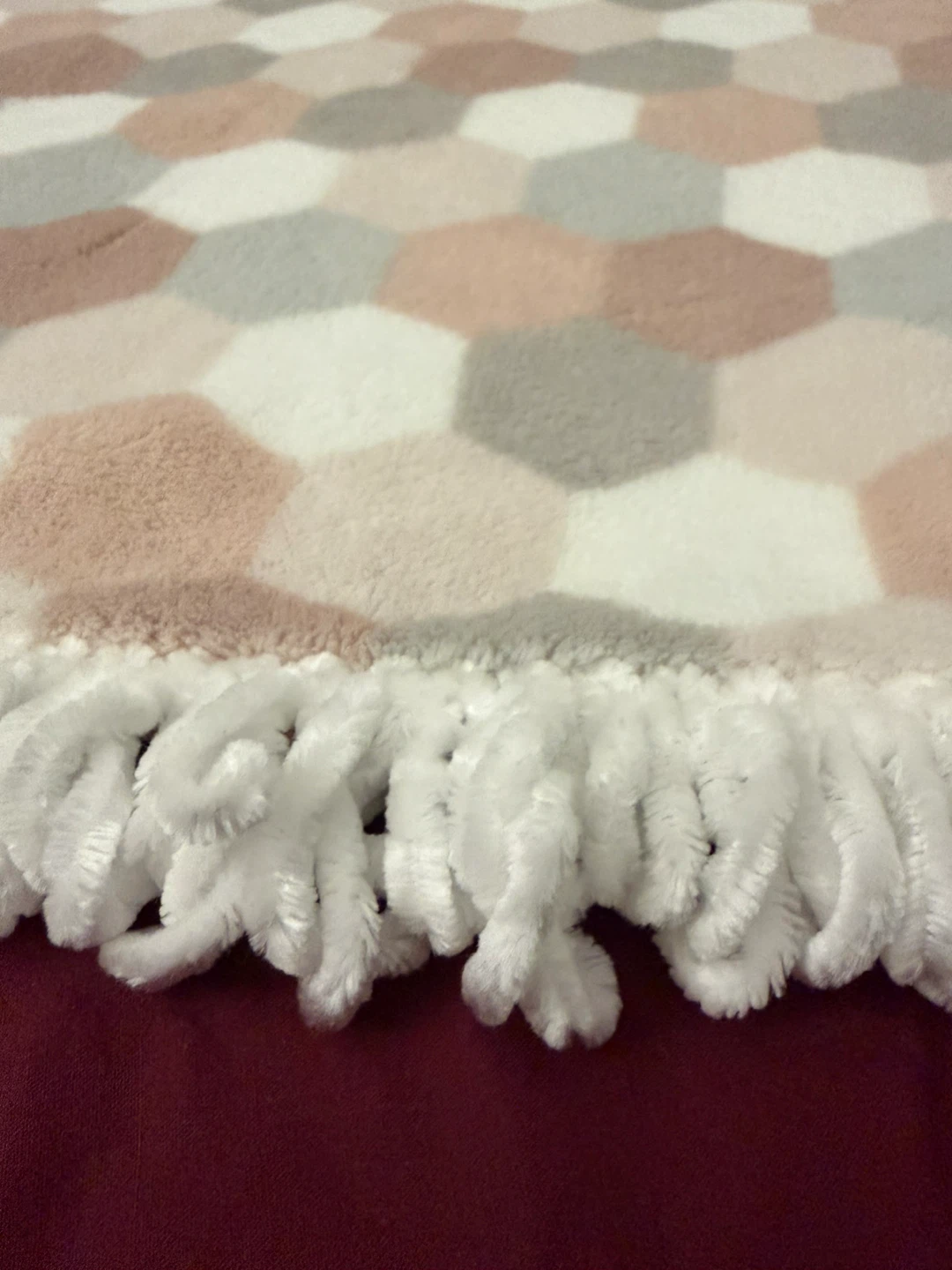 Fuzzy Hexagon Pattern Throw Blanket with Fringe - photo 2