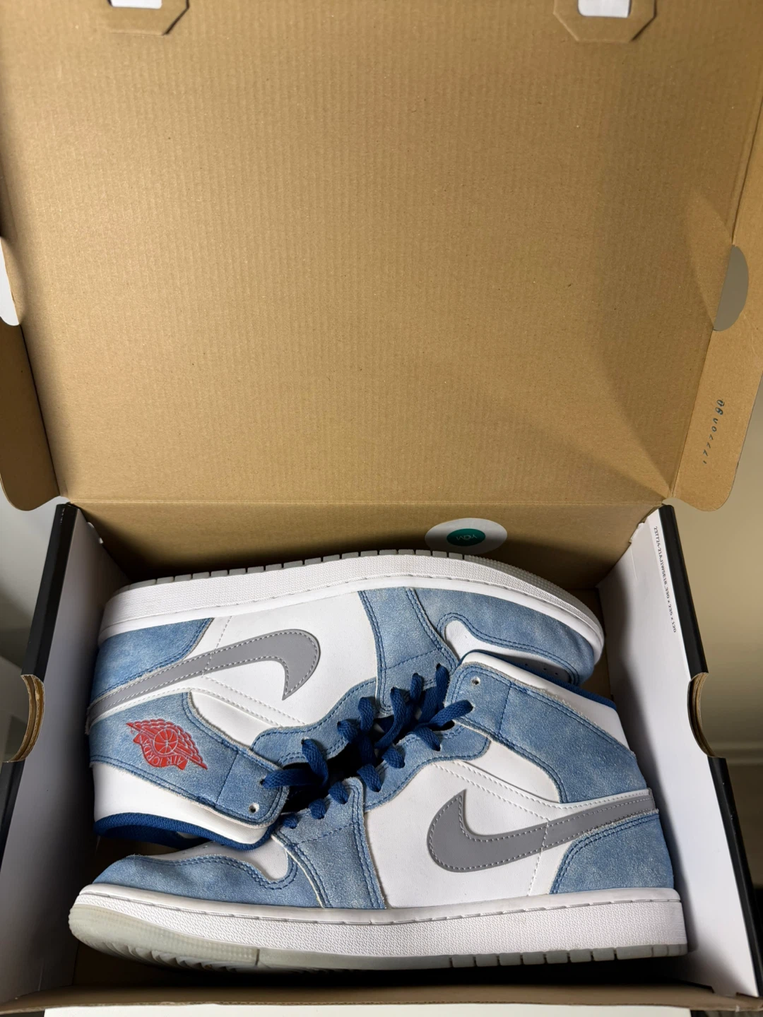 Jordan 1 Mid French Blue Fire Red