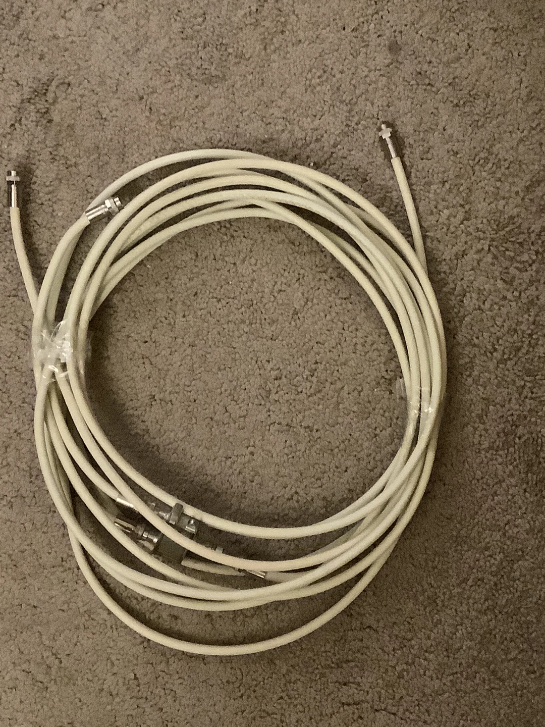 Co-ax cable with 2-way splitter 🥕