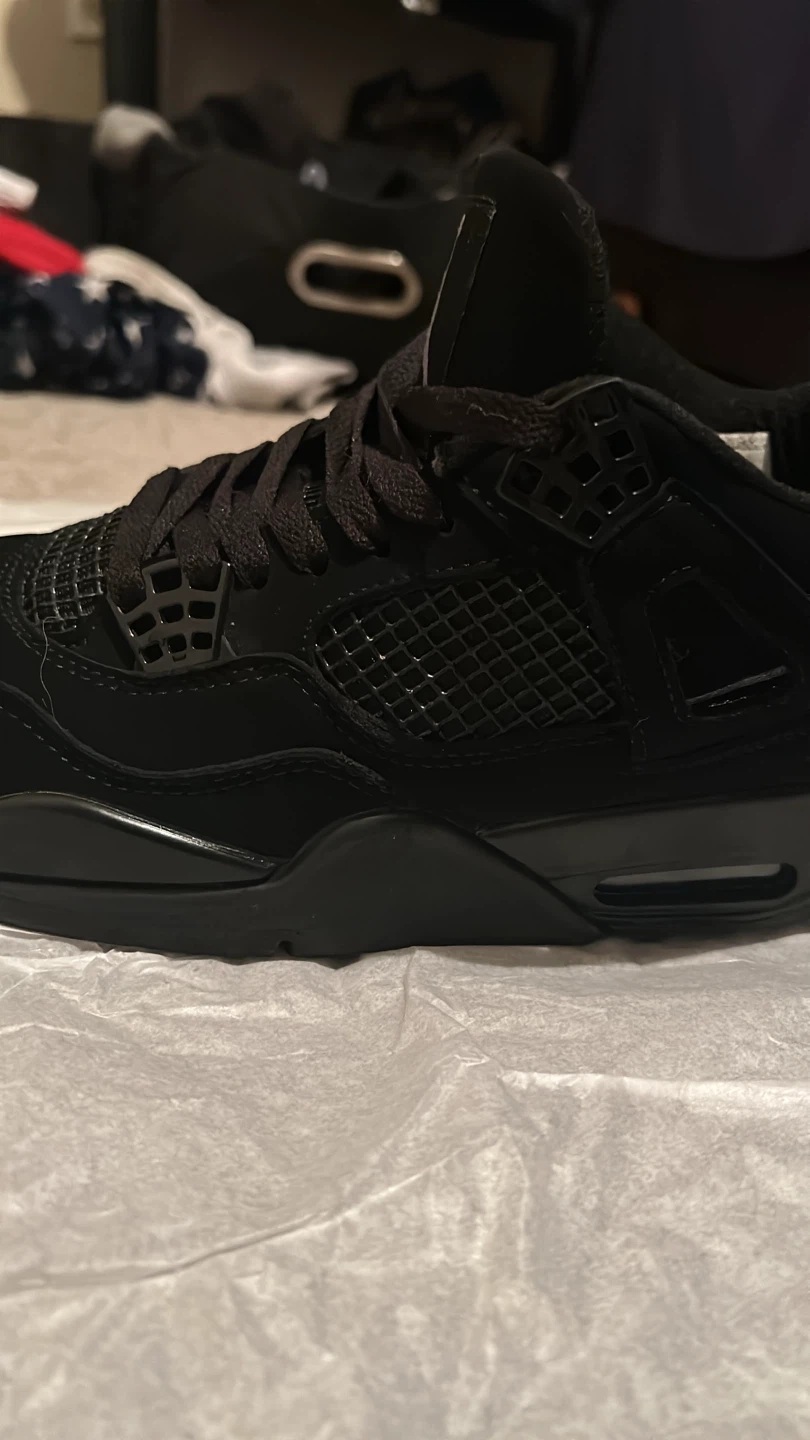 Air Jordan 4 Black Cat - photo 4