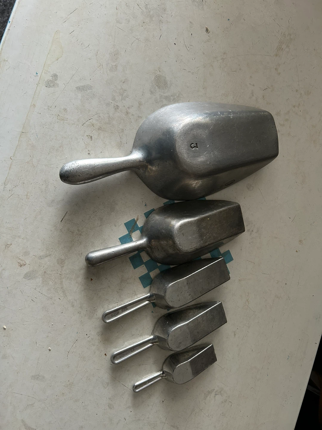 Set of 5 Metal Scoops