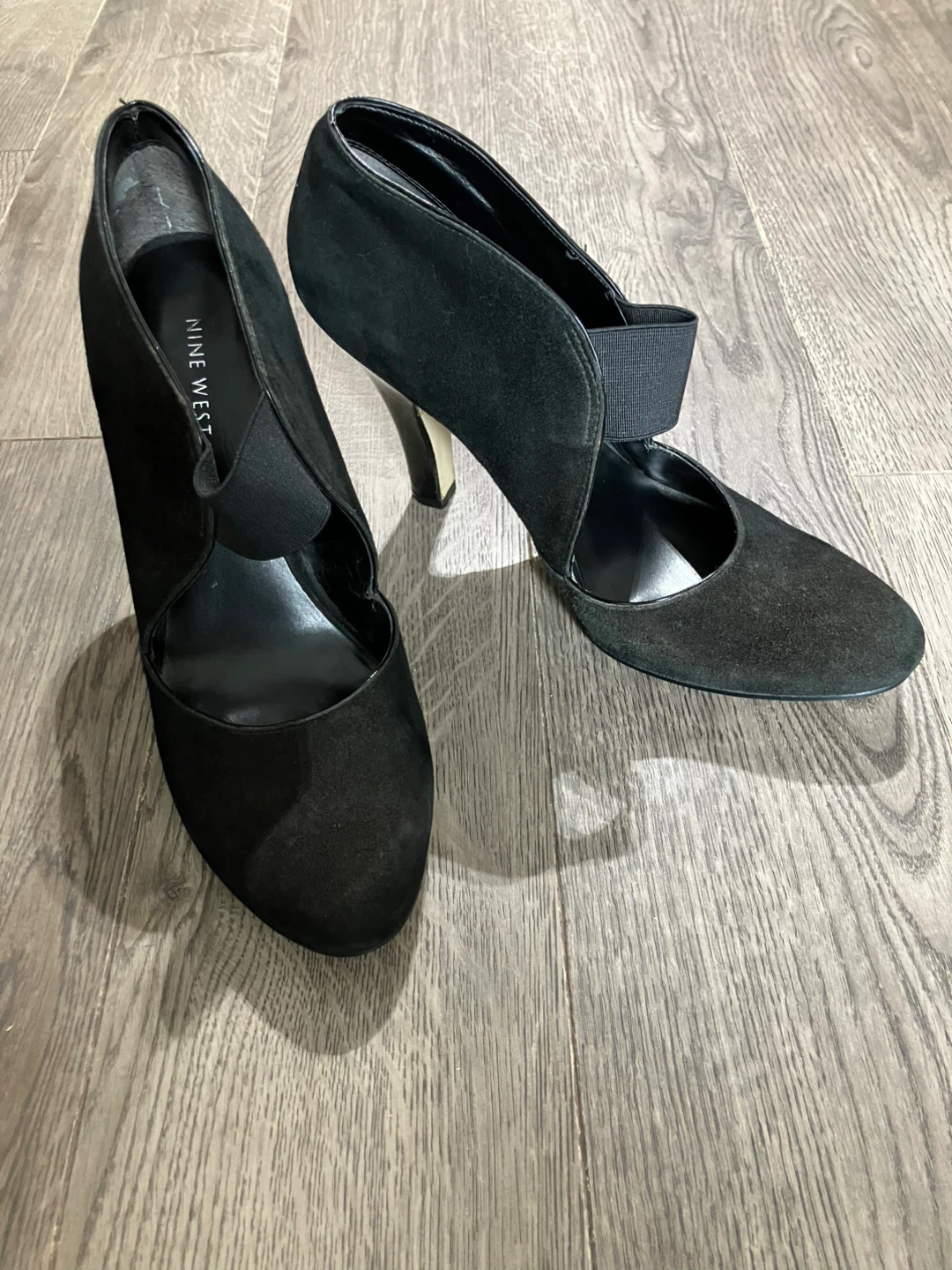 Nine West Black Suede Heels -size 8