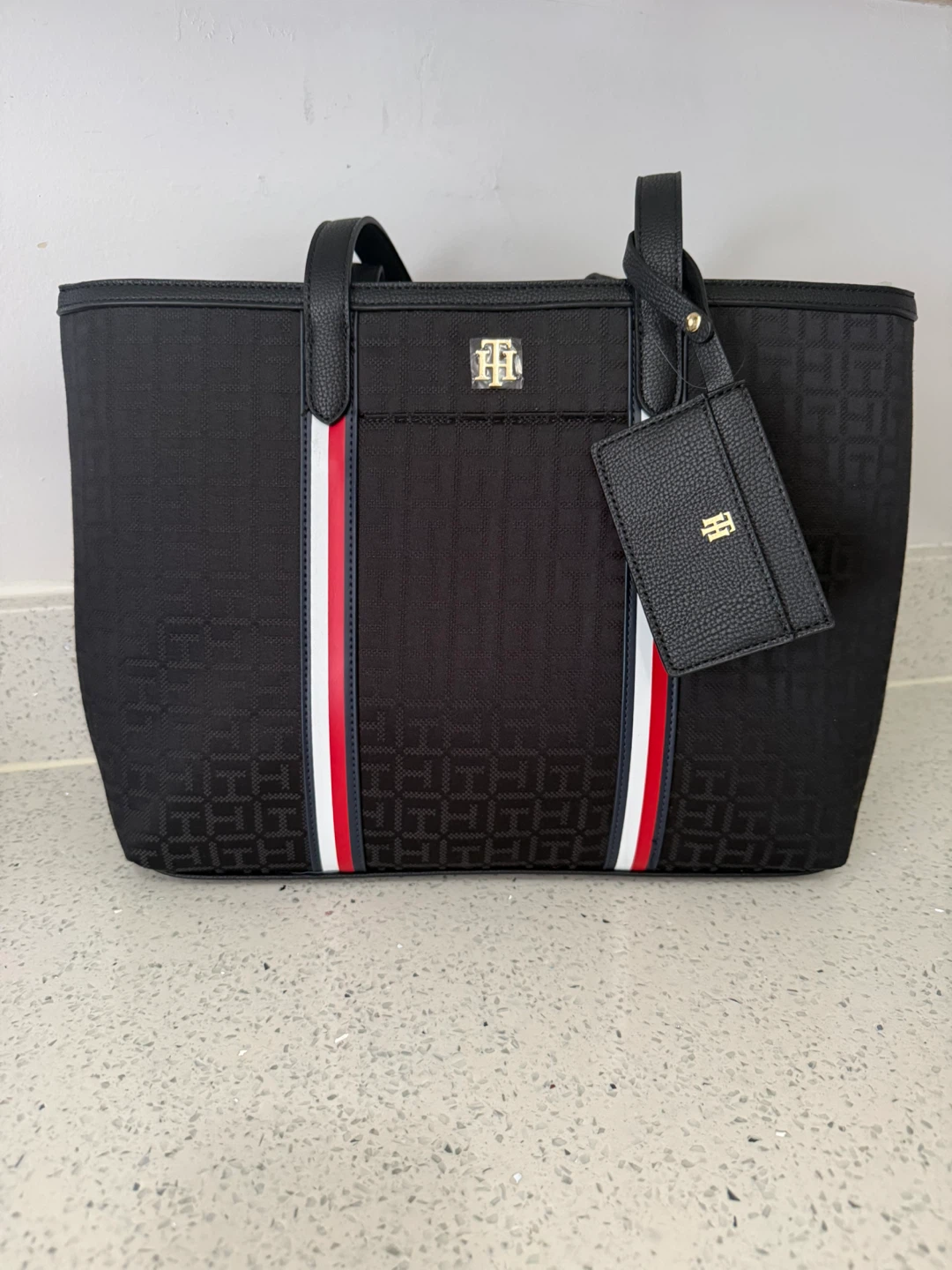 Tommy Hilfiger Black Monogram Tote Bag with Luggage Tag - photo 2