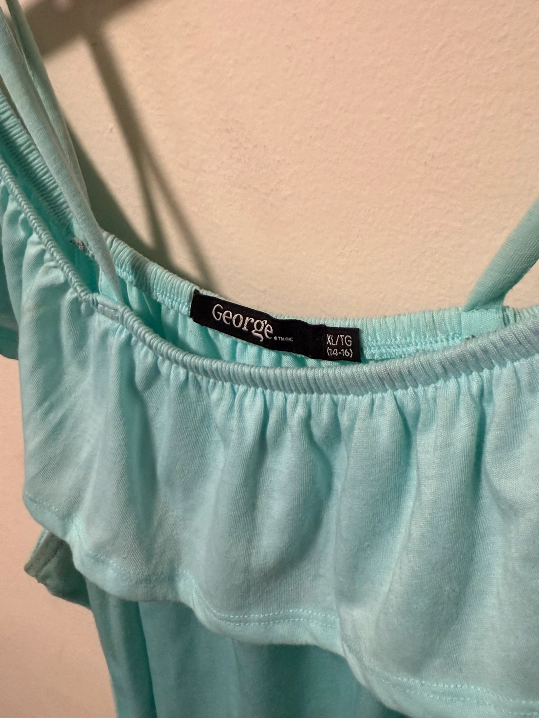 Tropical Ruffle Cold-Shoulder Dress – okay condition! - photo 3