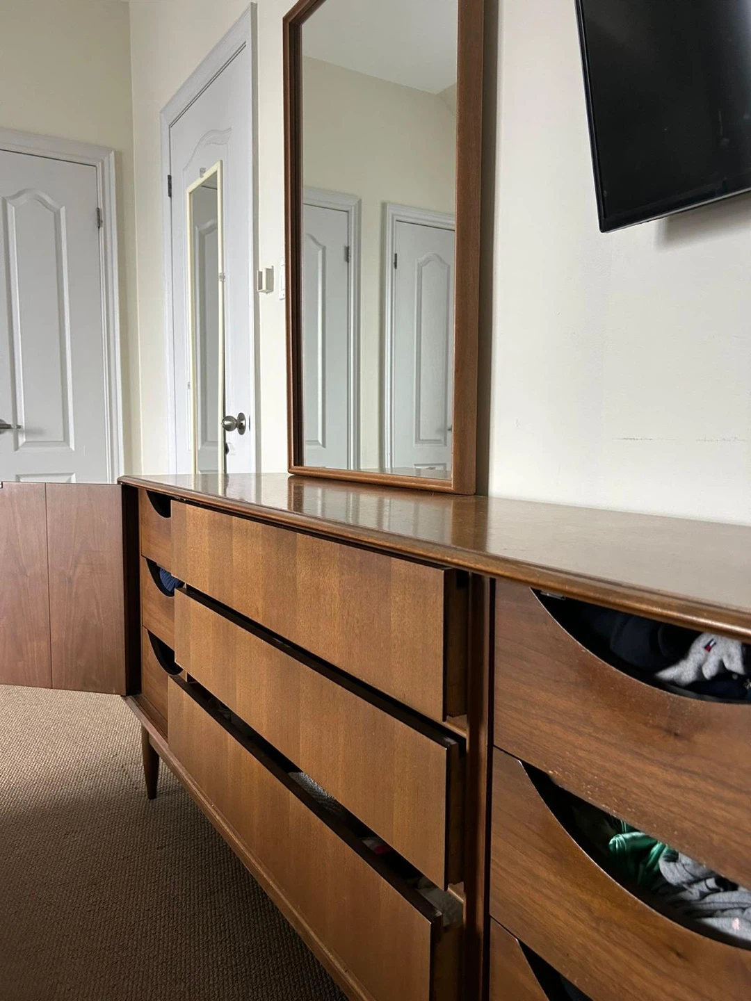 Mid-Century Modern Wood Dresser with Mirror - photo 5