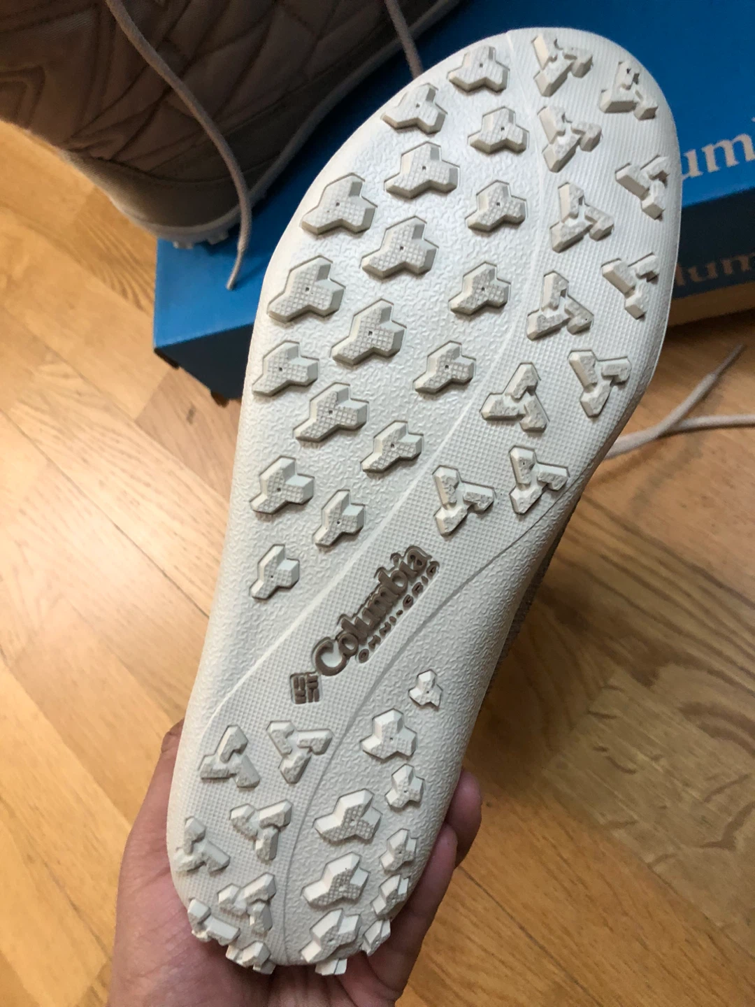 Brand new Columbia women’s winter boots ❄️ – MUST GO - photo 3
