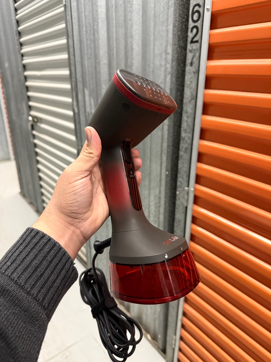 CHI LAVA Handheld Clothes Steamer - photo 3