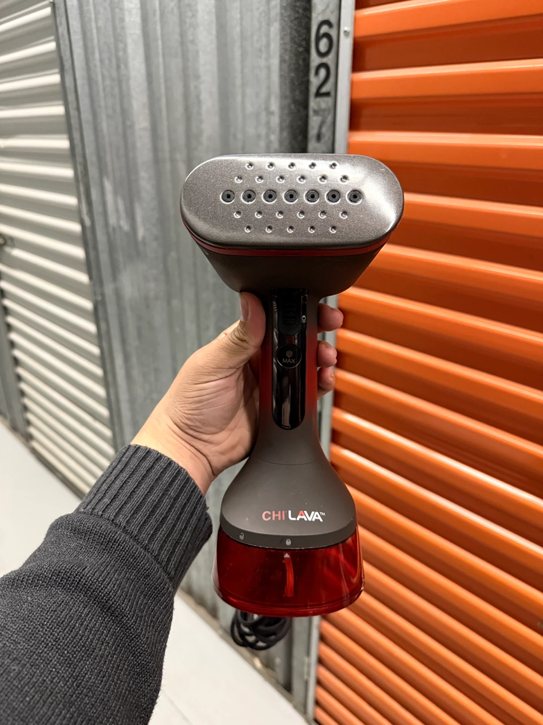 CHI LAVA Handheld Clothes Steamer - photo 4