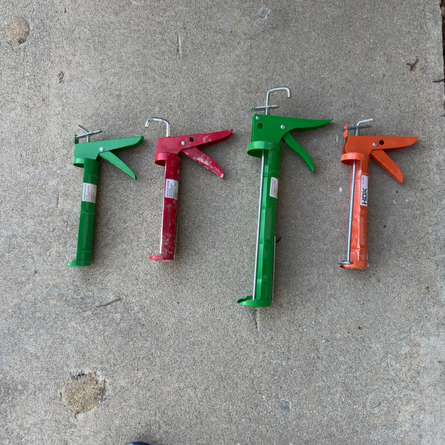 HDX Caulk Gun Lot - 4 Pack